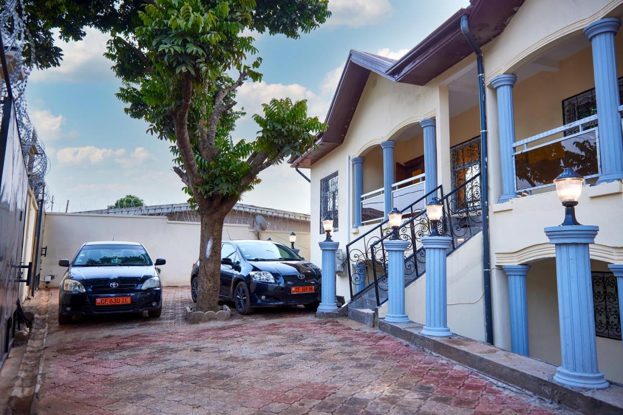 Residence Noumsi Yaoundé Exterior photo